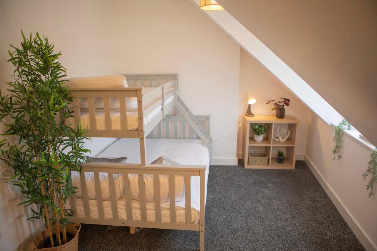 Principality Suites; Three Bed By Property Promise Кардифф Экстерьер фото