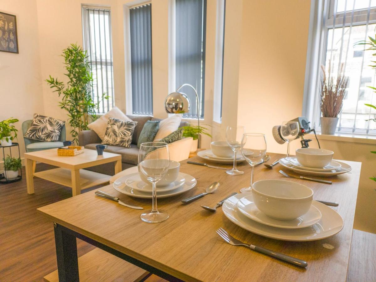 Principality Suites; Three Bed By Property Promise Кардифф Экстерьер фото