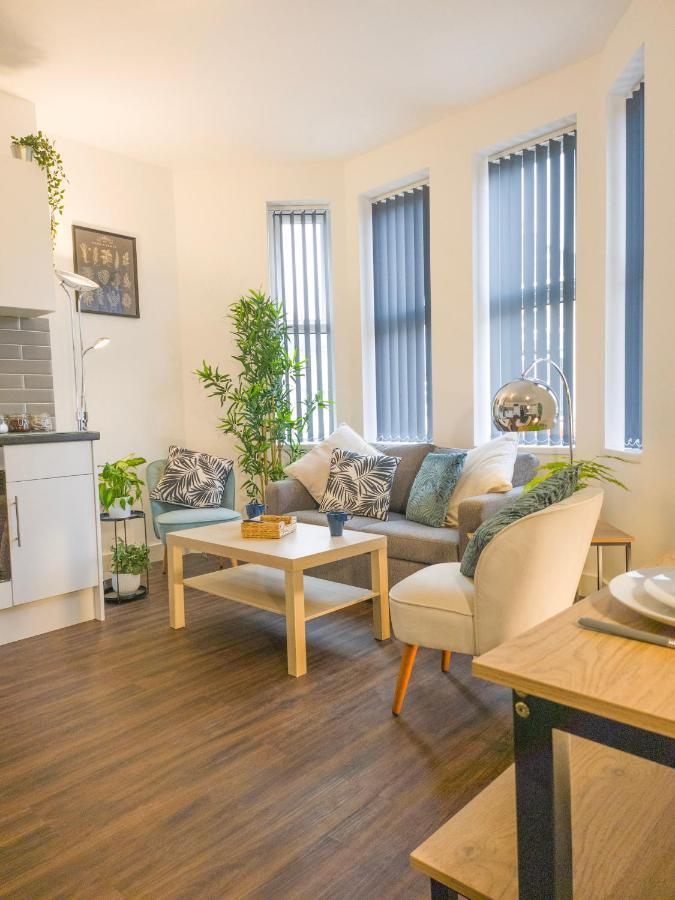 Principality Suites; Three Bed By Property Promise Кардифф Экстерьер фото