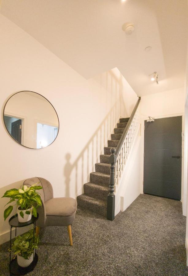 Principality Suites; Three Bed By Property Promise Кардифф Экстерьер фото